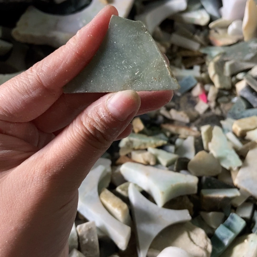 翡翠挂件未镶嵌天然翡翠