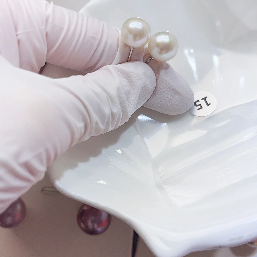 银S925镶嵌耳饰淡水珍珠