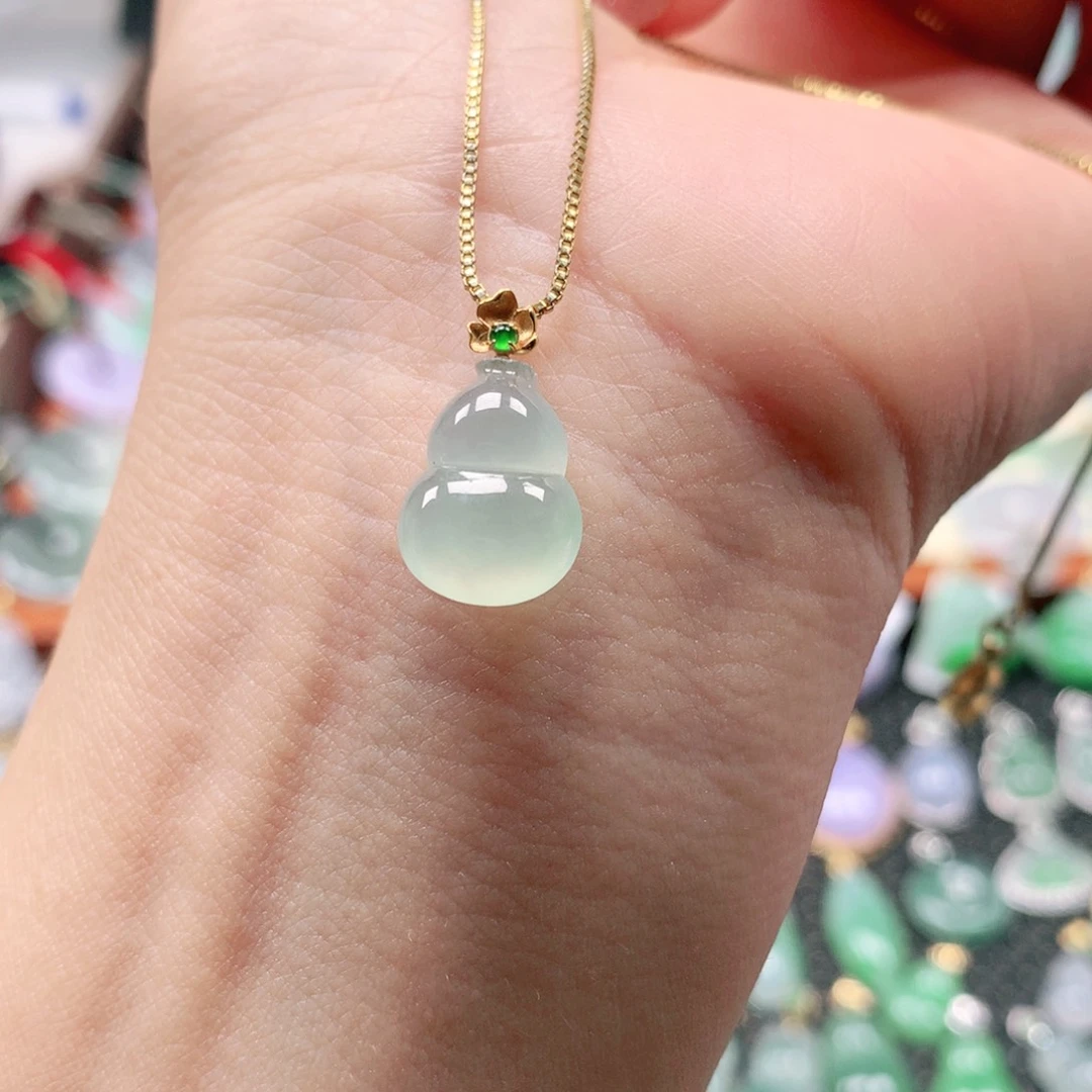 吊坠(不含链)18K金镶嵌翡翠