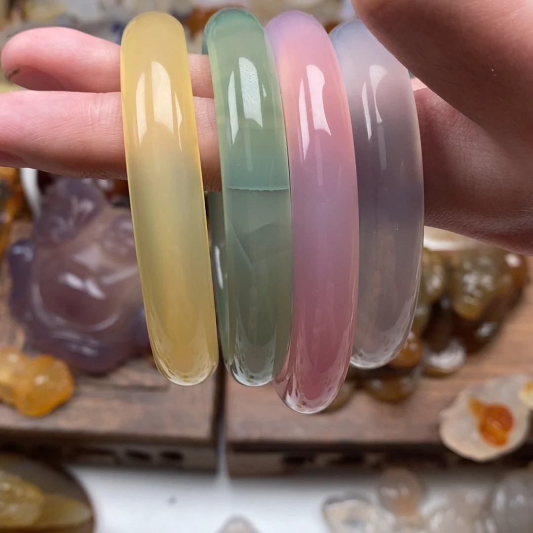 玛瑙/玉髓未镶嵌颈饰四条