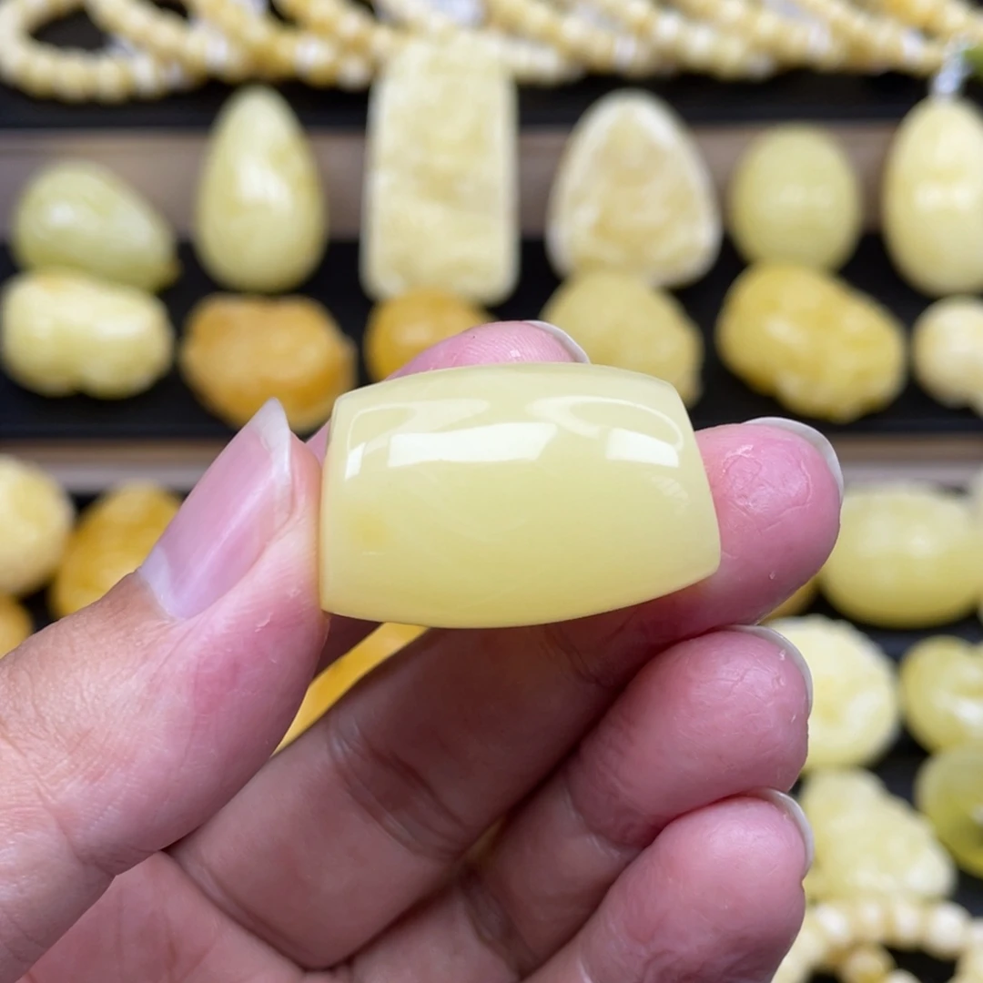 琥珀未镶嵌裸石琥珀蜜蜡