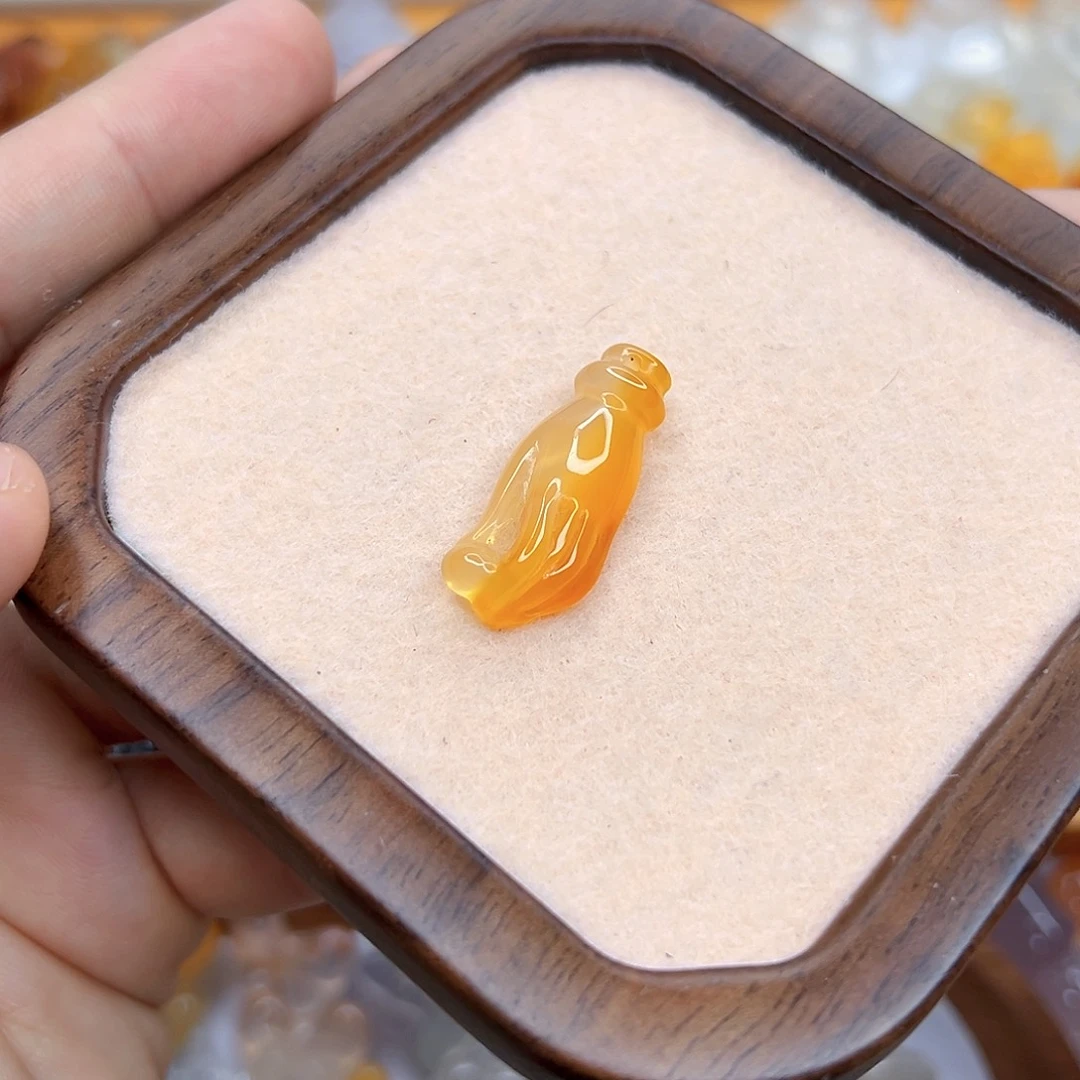 未镶嵌颈饰玛瑙/玉髓