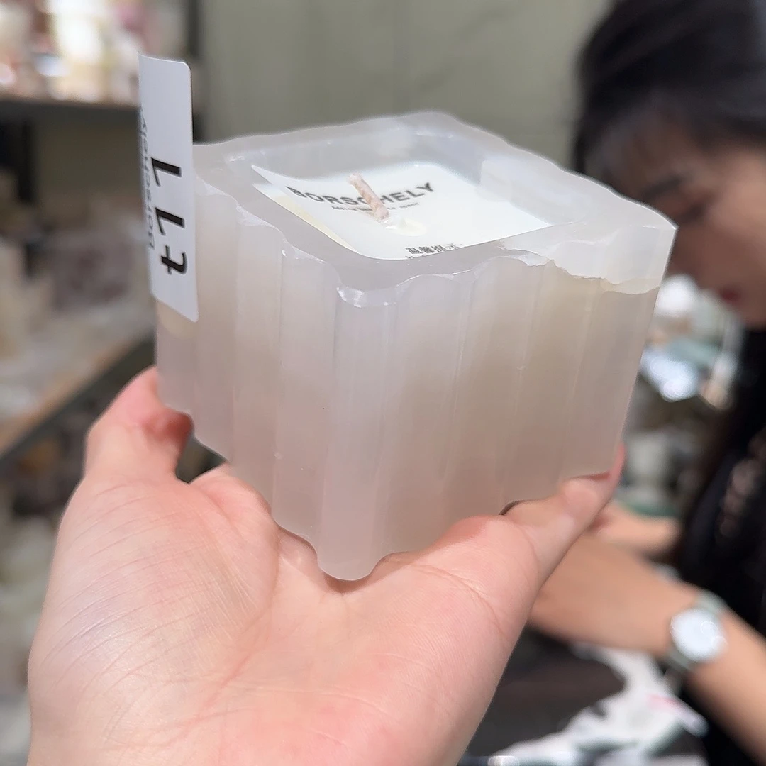 大理石t11。  人。 磕
