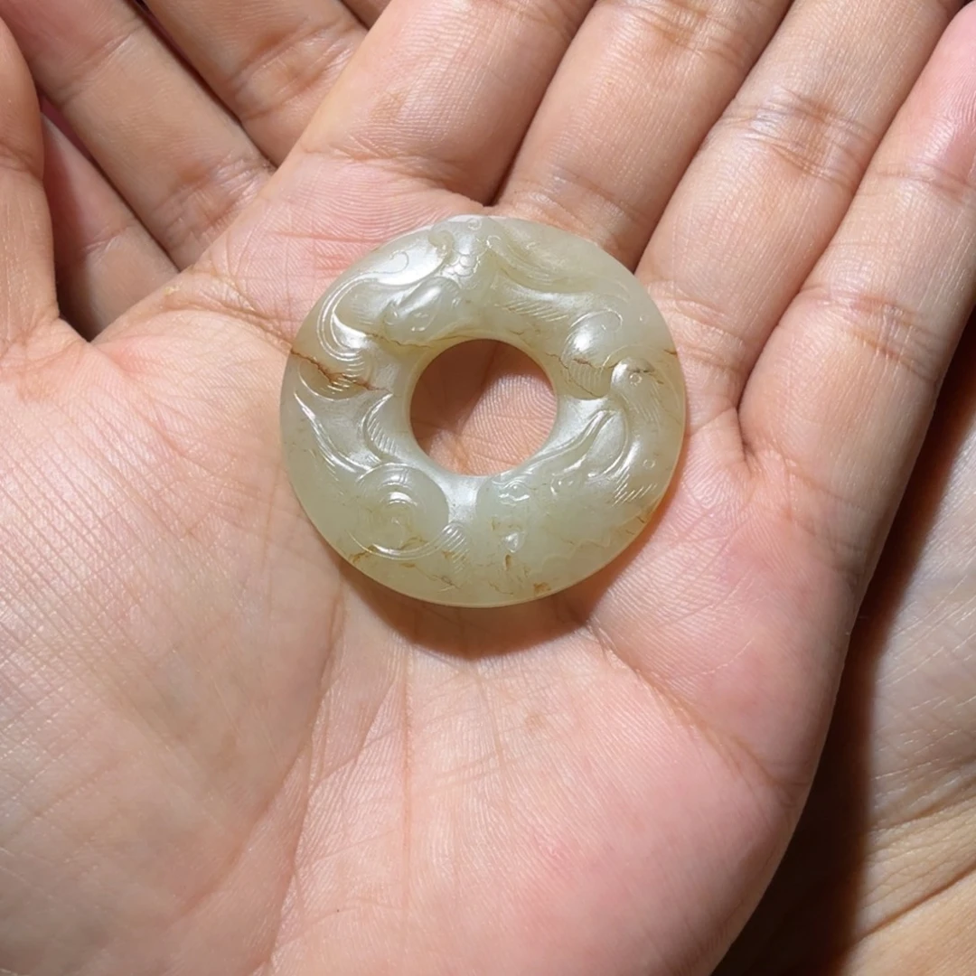 飞***天未镶嵌和田玉挂件