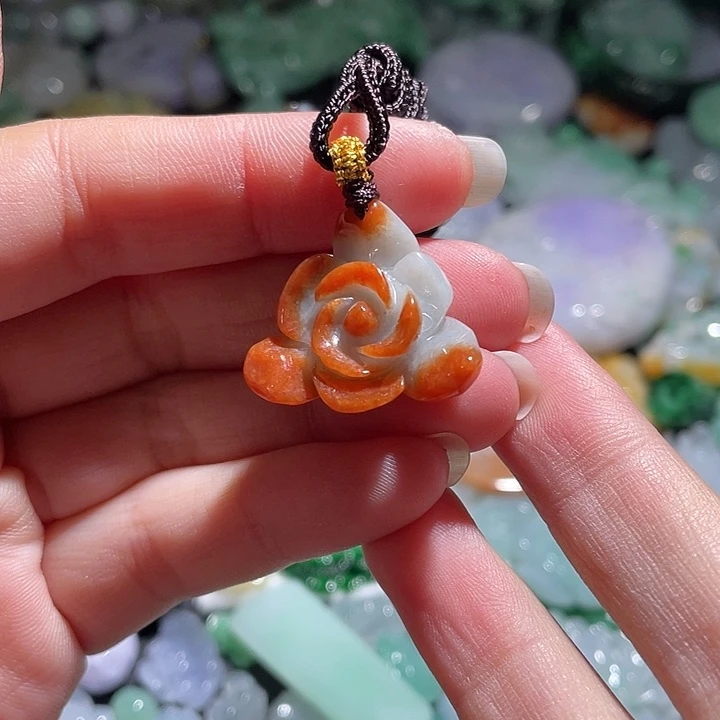 颈饰未镶嵌翡翠天