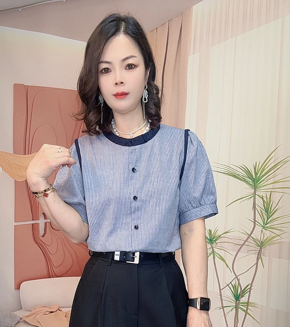 韩熙家 条纹圆领短袖衬衫t恤女新款夏季半袖设计感独特小衫上衣