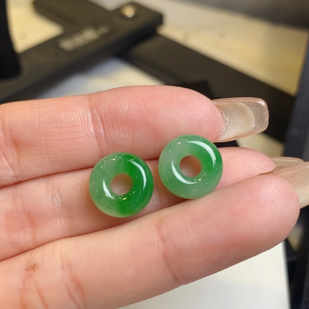 翡翠耳饰未镶嵌甜甜圈
