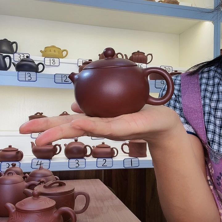 清***月茶壶紫砂西施半手160毫升，微瑕