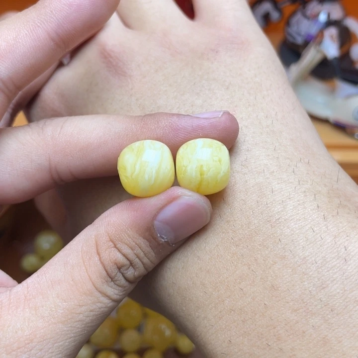 未镶嵌琥珀珠宝奇石多样性发其一
