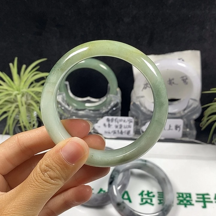 未镶嵌手镯翡翠69号。55圈
