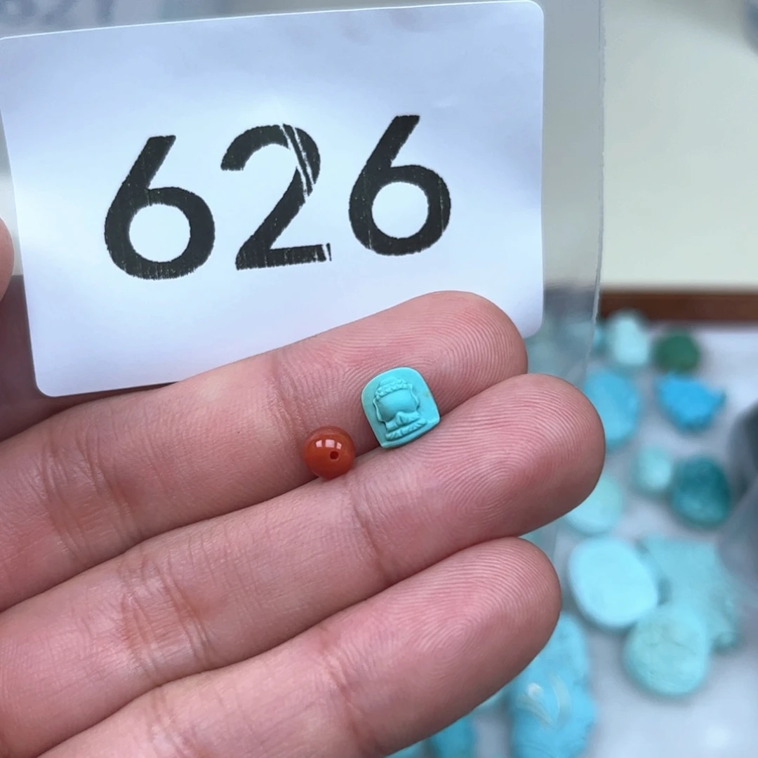 南红玛瑙未镶嵌珠宝奇石