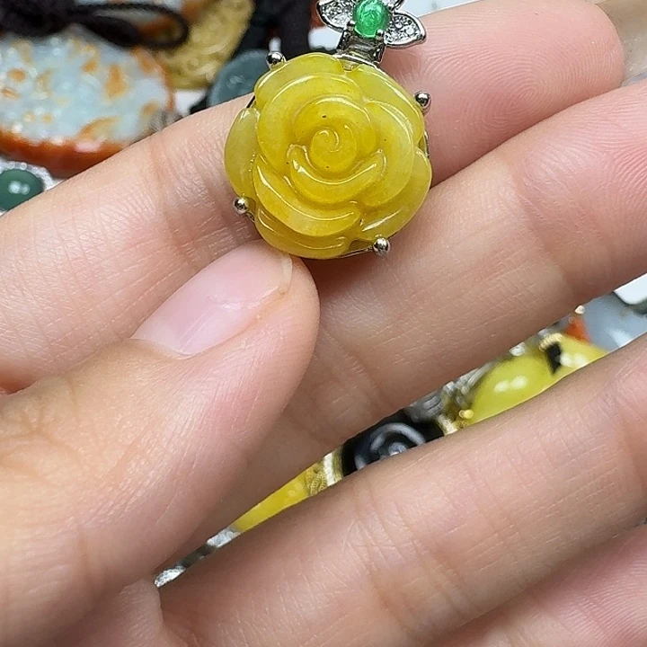 颈饰未镶嵌翡翠翡翠