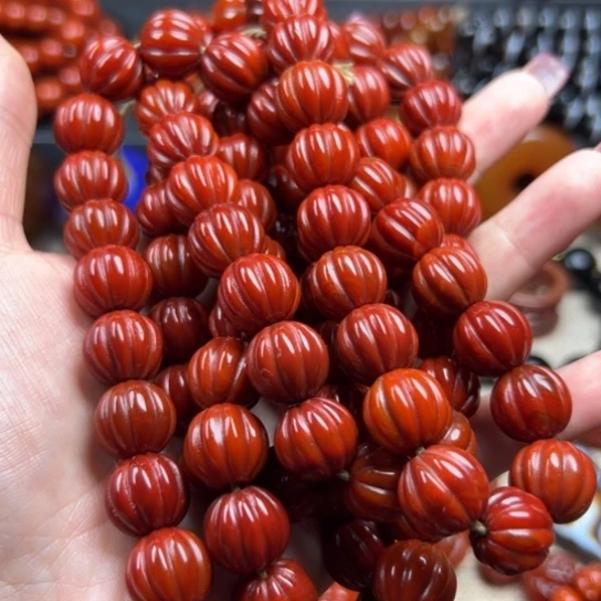 玛瑙/玉髓颈饰未镶嵌人****）