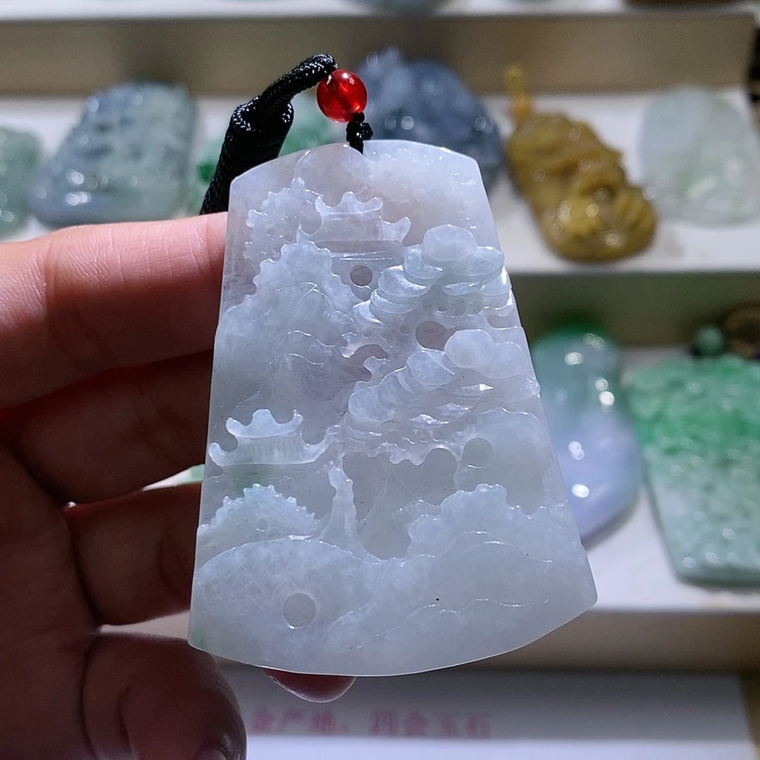 【闪购商品】翡翠颈饰未镶嵌山水