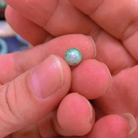 【闪购商品】翡翠颈饰未镶嵌阳****?翡翠