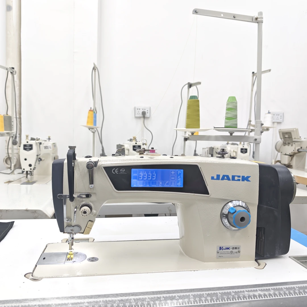 新款工业缝纫机 触摸屏 四自动缝纫机 可家用厂用