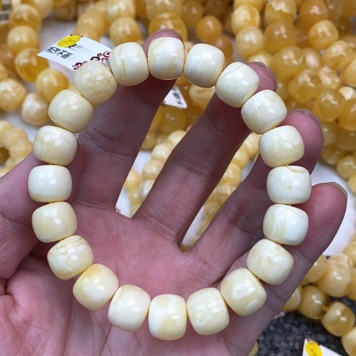 琥珀未镶嵌珠宝奇石1