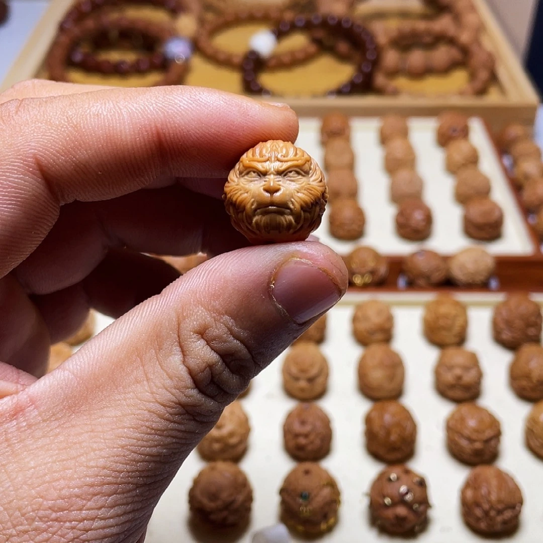 h***h猴头核桃吊坠18左右猴头核桃雕刻