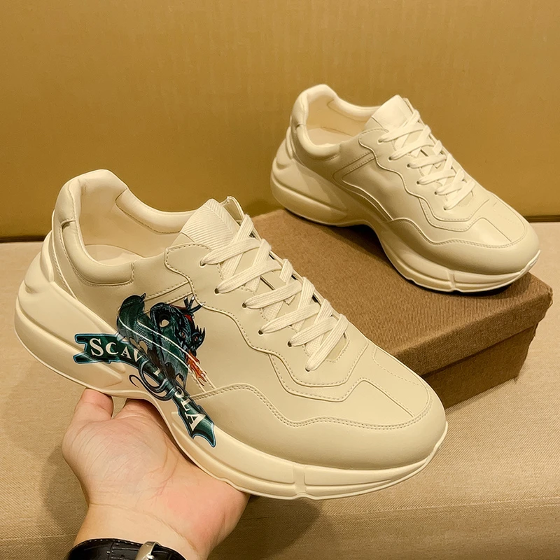 SCAVIOLA白色老爹鞋男生2025新款真皮印花米白色老爹鞋酷奇运动鞋