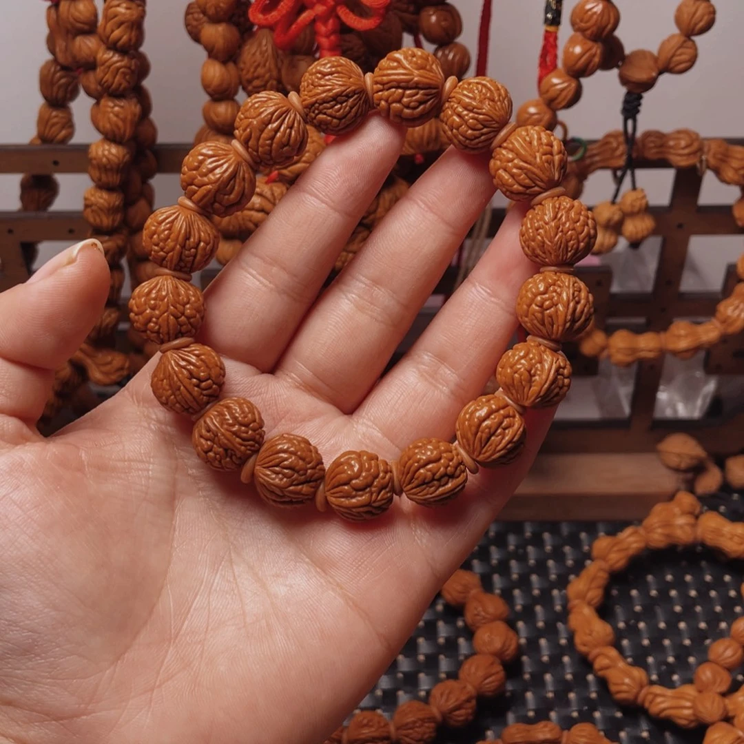 木质类龙纹桃枭手串
