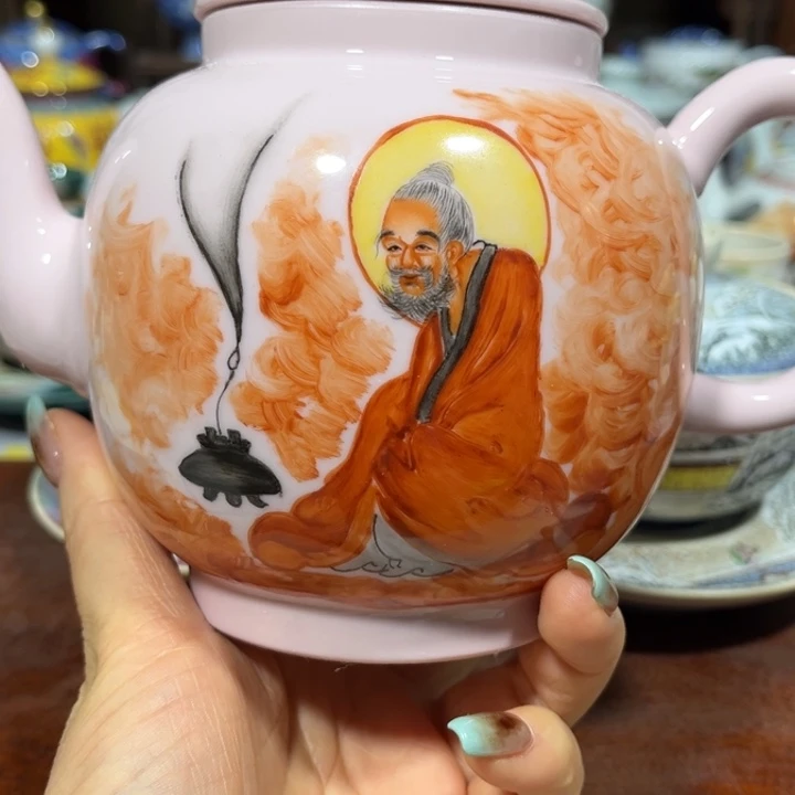 陶景德镇瓷器博物研究员