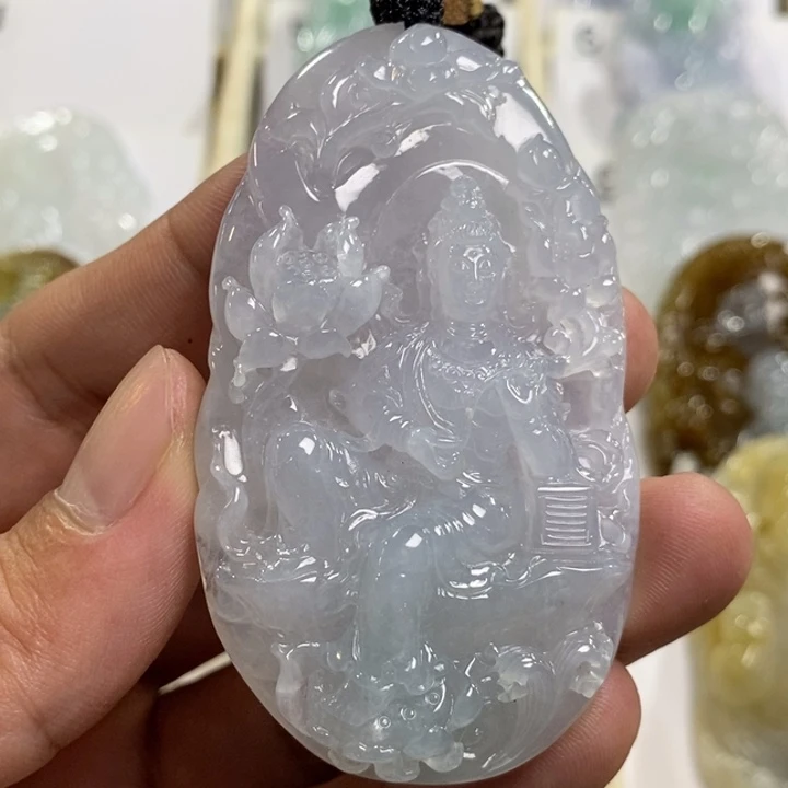 颈饰未镶嵌翡翠闭**神水月观音