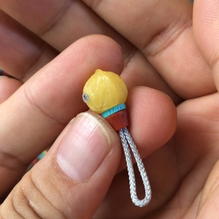 蜜蜡未镶嵌珠宝奇石