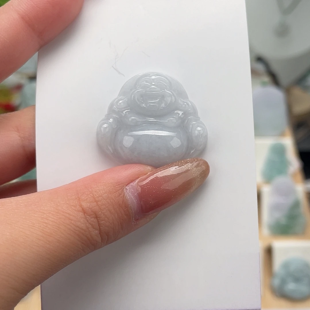 翡翠未镶嵌颈饰佛公