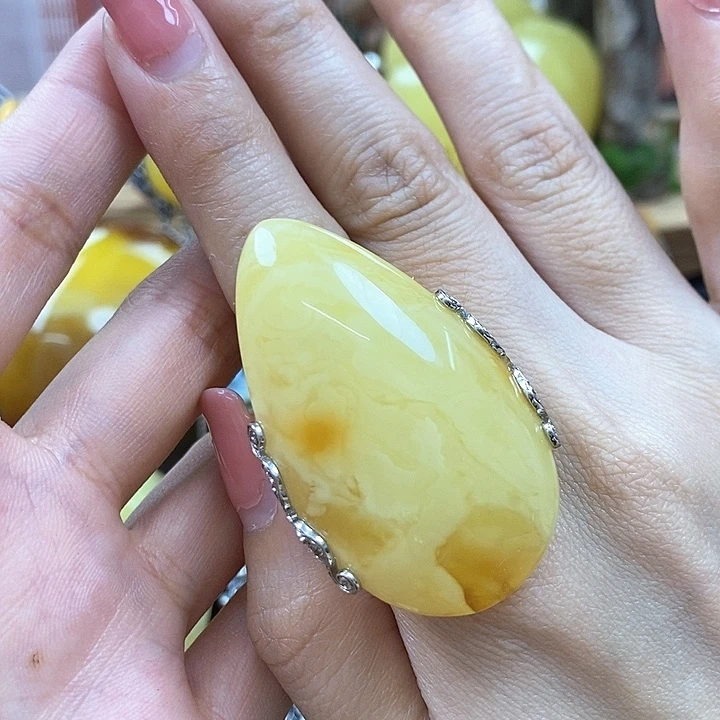 琥珀未镶嵌戒指戒指