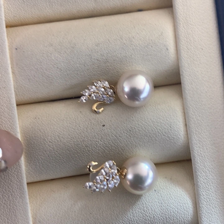 18K金镶嵌耳饰海水珍珠