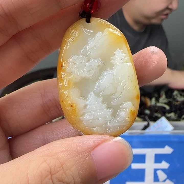 颈饰未镶嵌和田玉