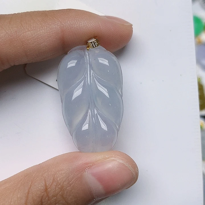 颈饰18K金镶嵌翡翠天然翡翠