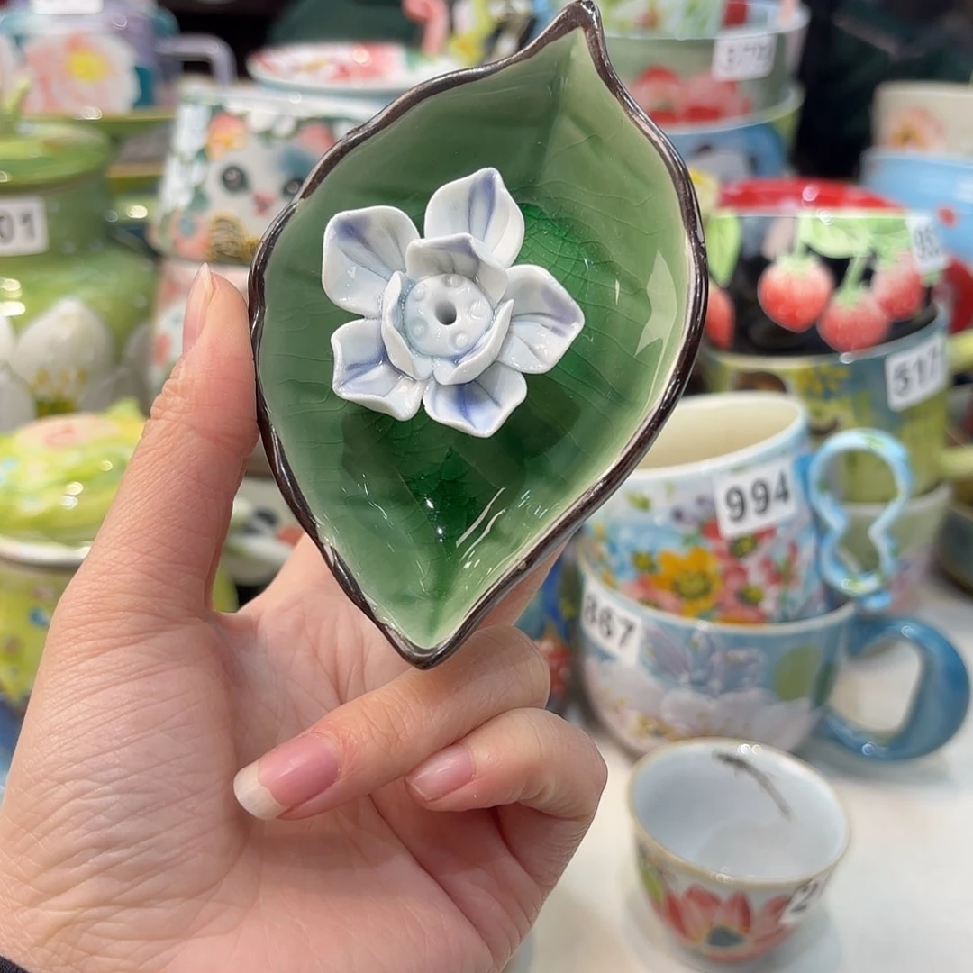 瓷片兔兔好可爱呀打