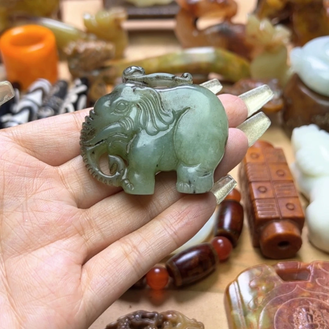 【闪购商品】蛇纹石玉颈饰未镶嵌