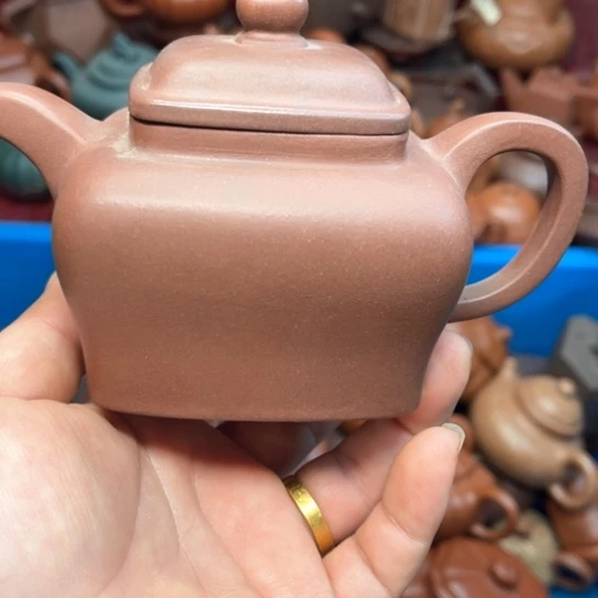 紫砂茶壶瑕疵……………………