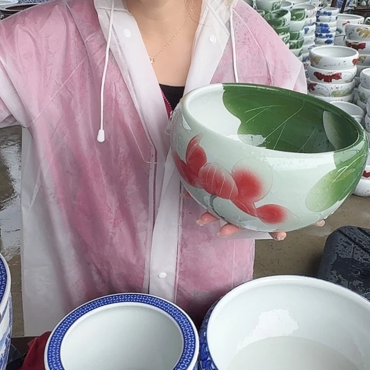 瓷片直径23厘米高13……