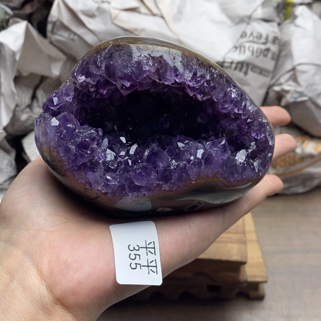 紫晶未镶嵌大型摆件（非配饰）