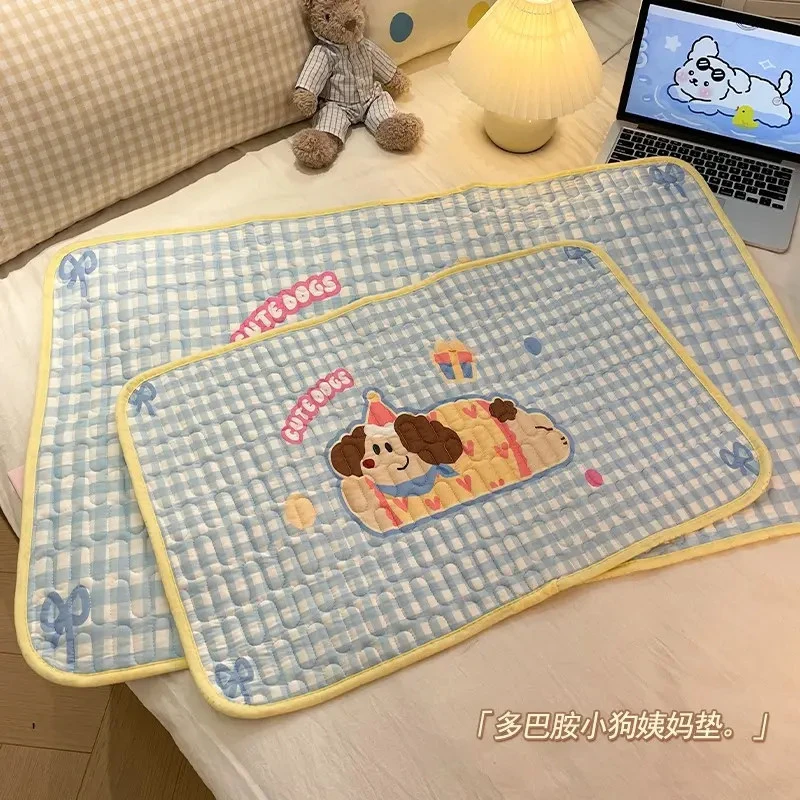 四季通用多巴胺姨妈垫女生生理期防水学校宿舍防漏可洗月经防脏垫