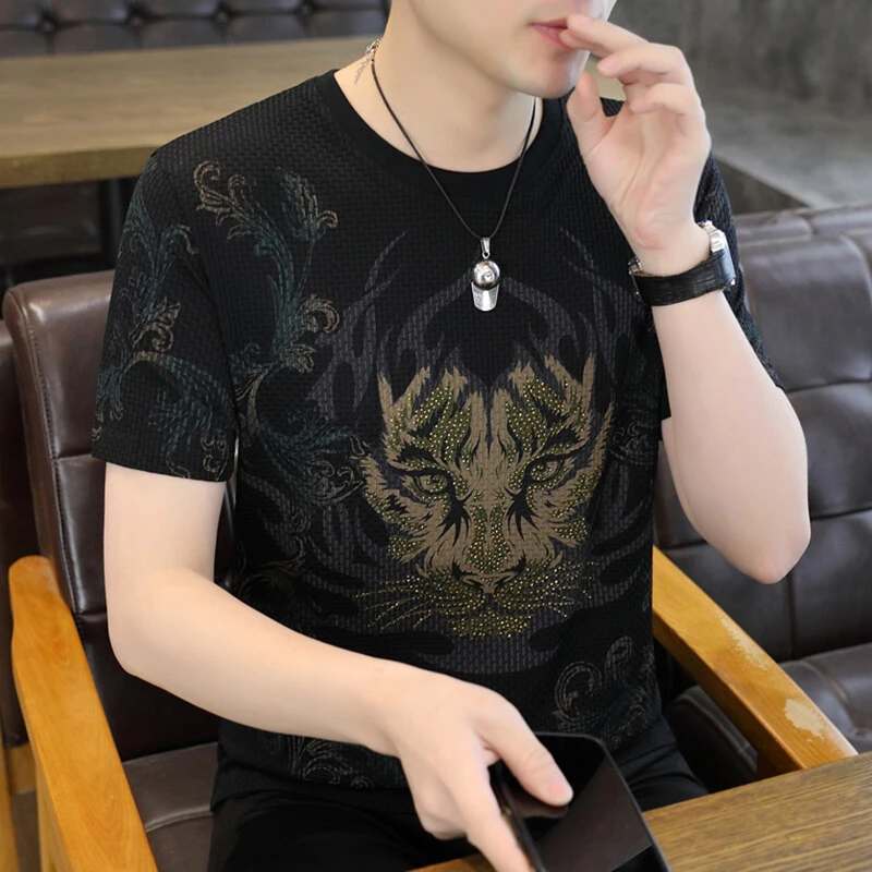 【高品质】2025夏季时尚休闲潮流印花男士短袖圆领百搭薄款T8875 A