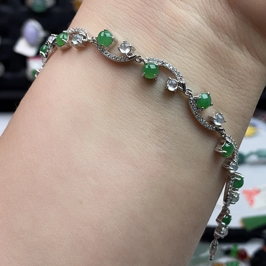 翡翠未镶嵌戒指翡翠