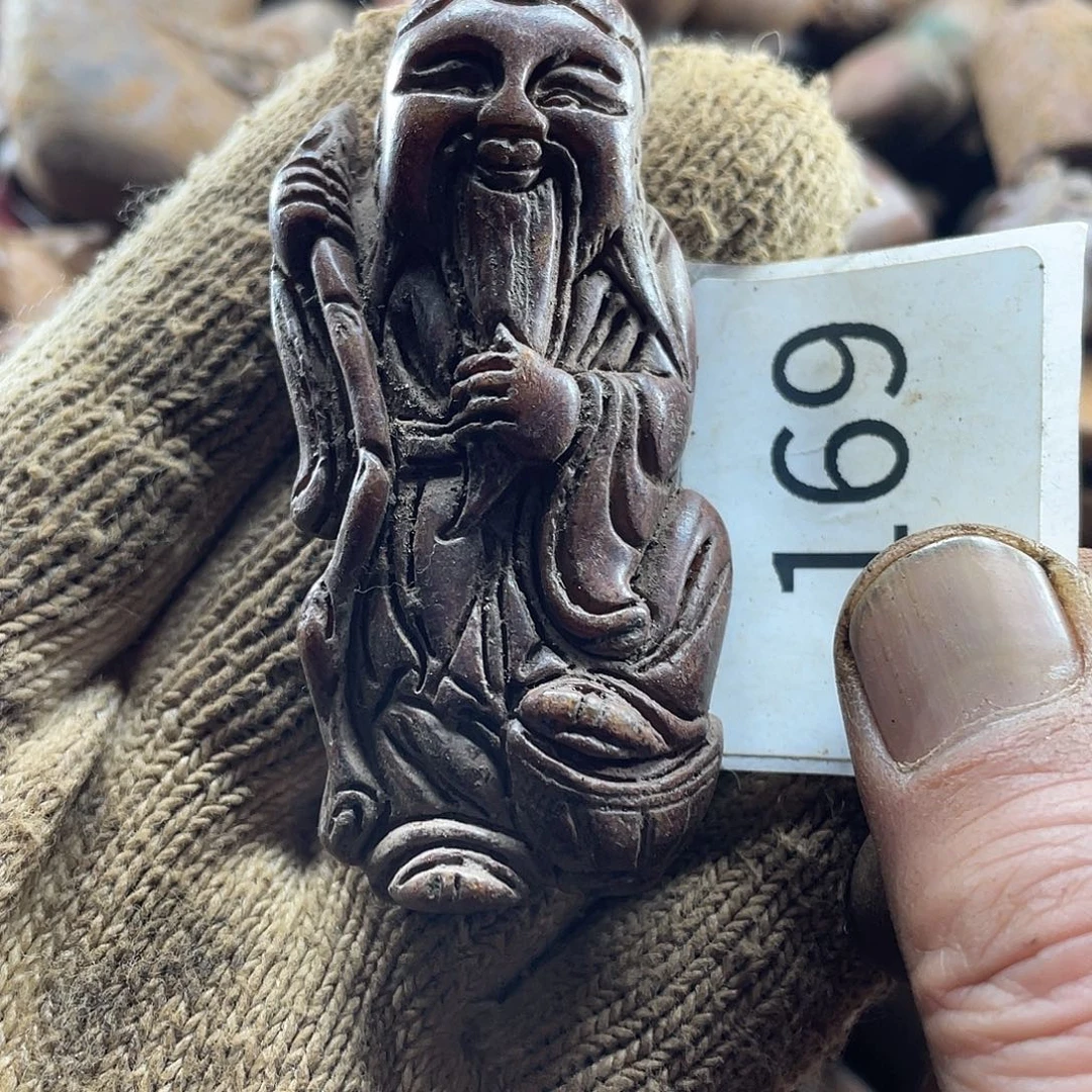 和田玉（糖玉）未镶嵌挂件