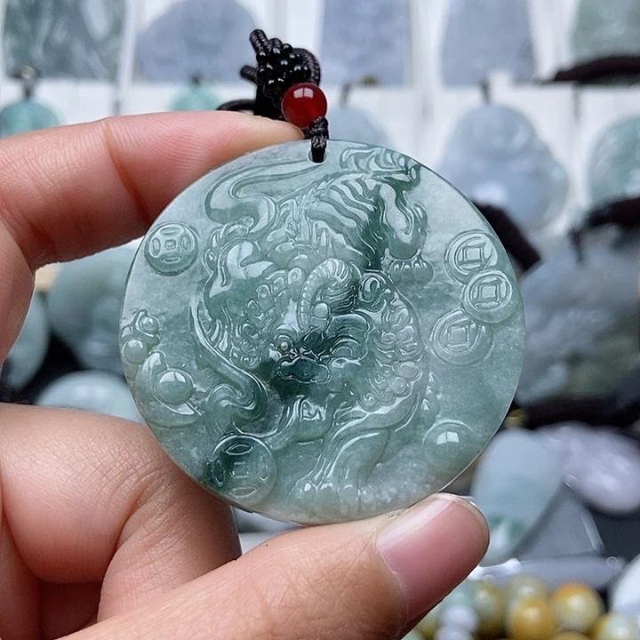 翡翠吊坠(不含链)未镶嵌翡翠