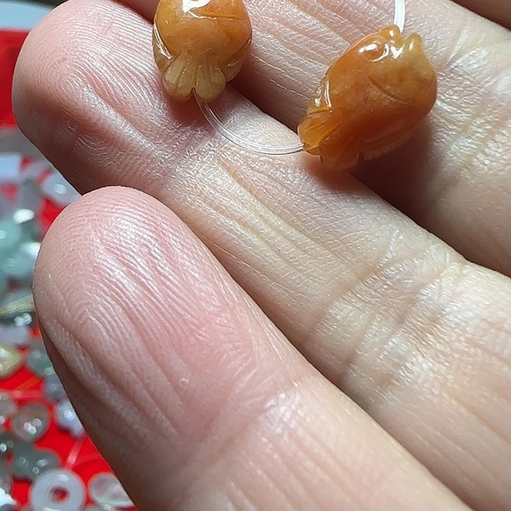 翡翠未镶嵌颈饰天然缅甸翡翠小鱼