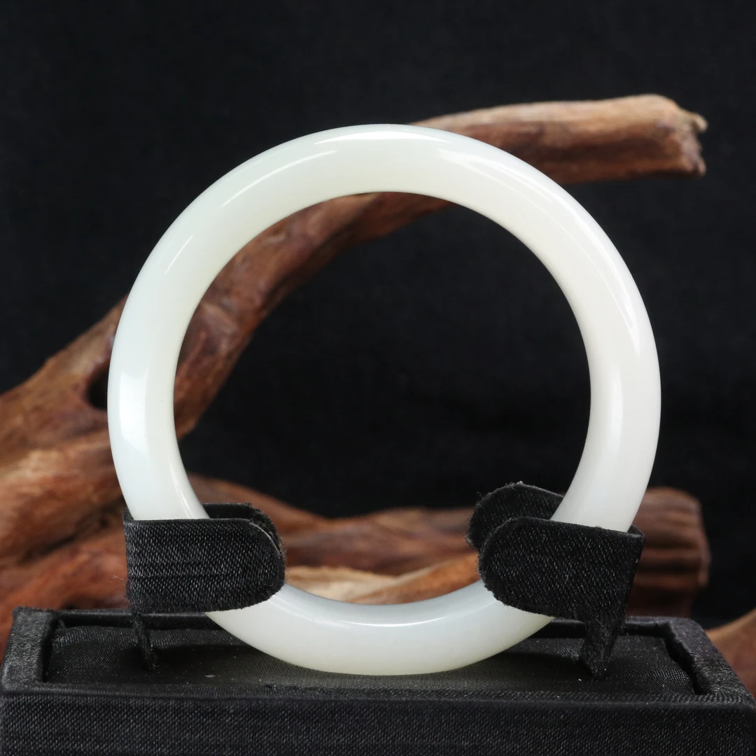 30和田玉羊脂白轮胎手镯59圈口/400329北京中保拍卖