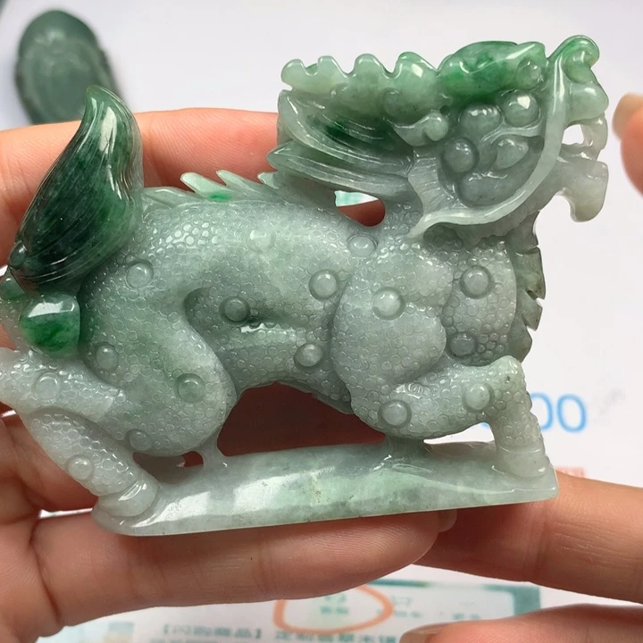 流***星翡翠未镶嵌颈饰翡翠