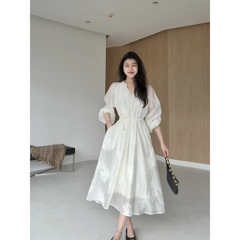 张阿星【弥夏晚风】法式慵懒风超仙刺绣收腰连衣裙 W425Q02338