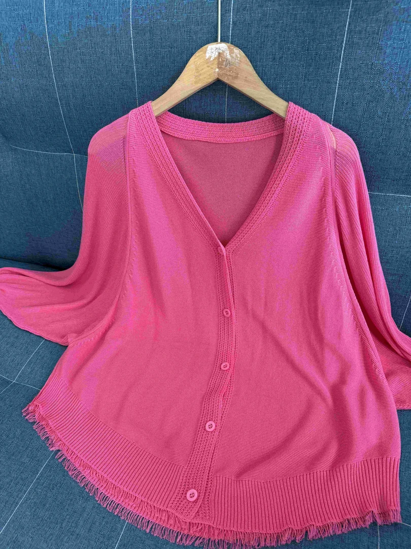 318《嘉壹》2025时尚新款玫红开衫气质宽松休闲显瘦气质内搭裙