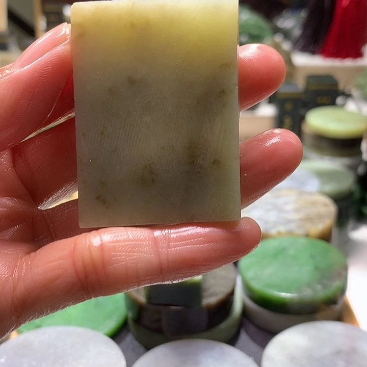 和田玉未镶嵌珠宝半成品