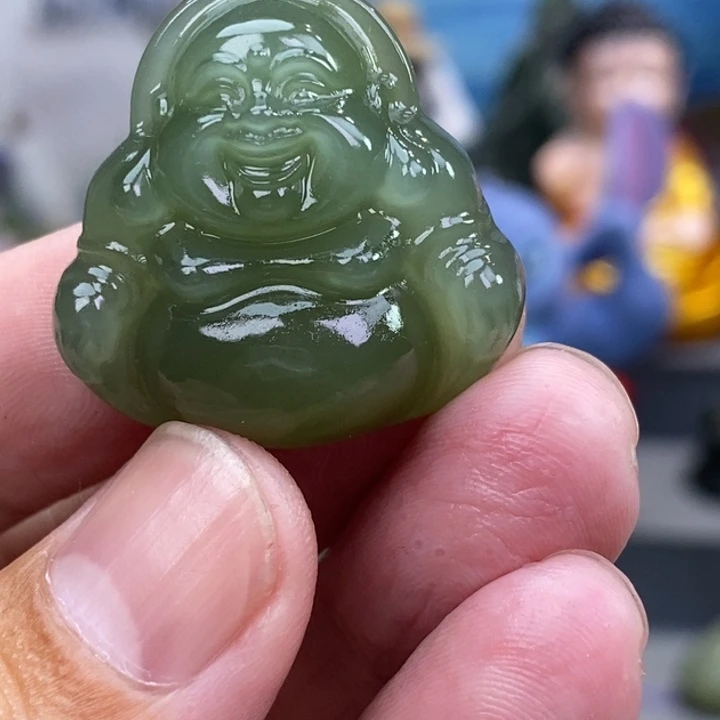 和田玉未镶嵌车挂