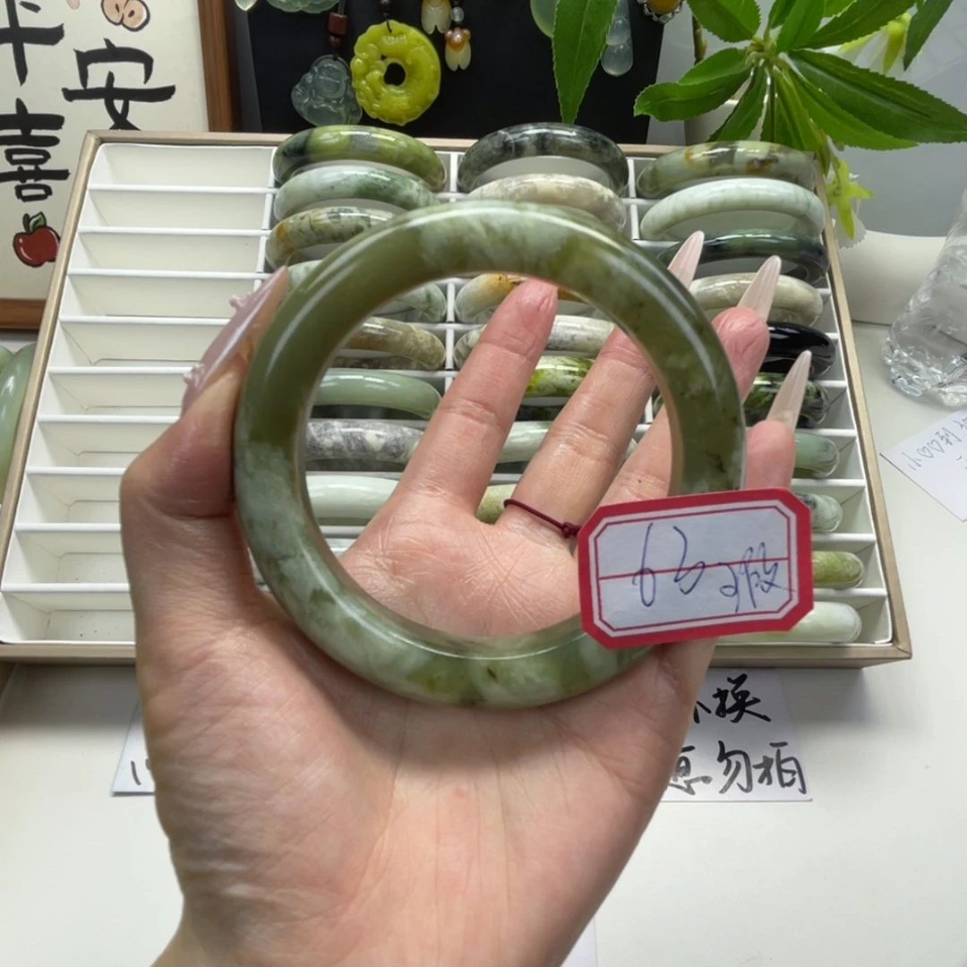 用***6蛇纹石玉未镶嵌手镯